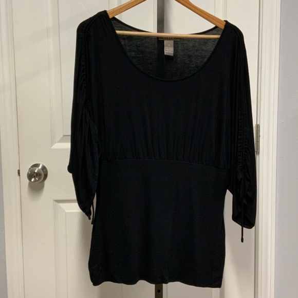 Kenar Black Top with Drawstring Sleeves - Picture 4 of 10
